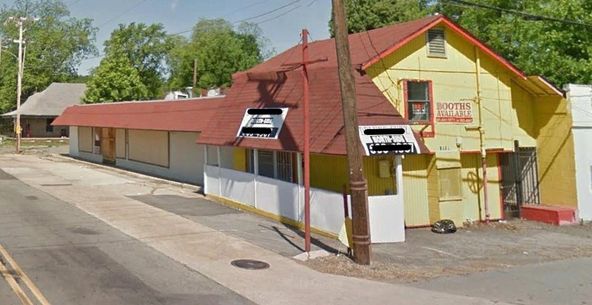 High-Visibility North Little Rock Commercial Property: 1109 W 18th St, North Little Rock, AR 72114